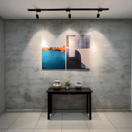 Villa R3Trohouse 3Br 8Pax Ps4,Pool Table,Netflix Kuantan Exterior foto